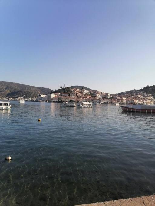 Suiteviewporos Galatás المظهر الخارجي الصورة
