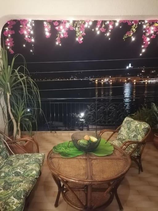Suiteviewporos Galatás المظهر الخارجي الصورة